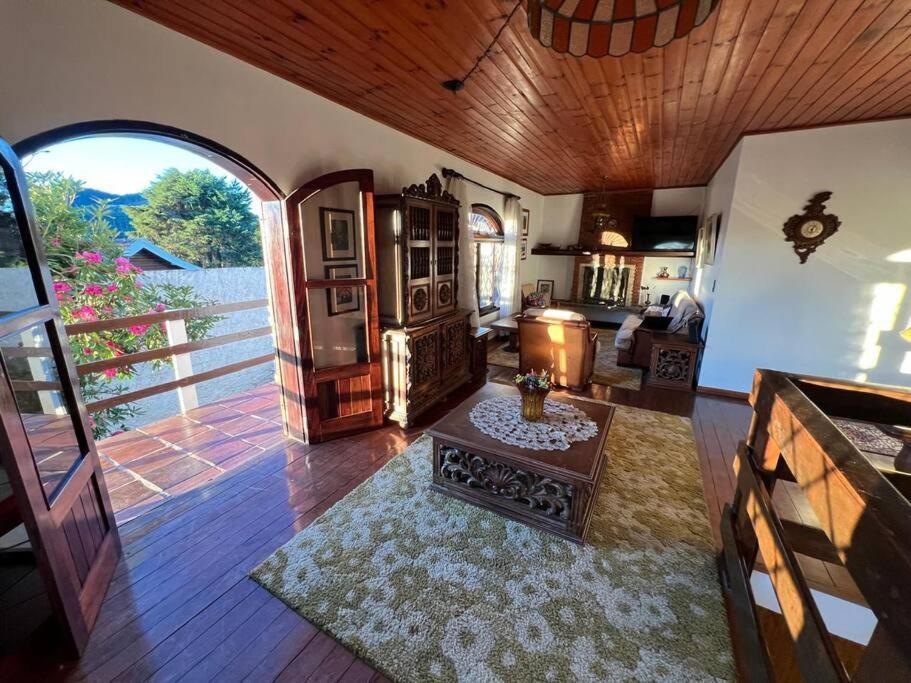 Casa Da Vovo Em Campos Do Jordao Villa Buitenkant foto
