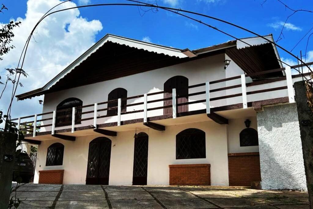 Casa Da Vovo Em Campos Do Jordao Villa Buitenkant foto